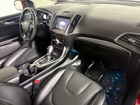 Used 2018 Ford Edge Titanium w/ Cold Weather Package AWD/4WD image 26