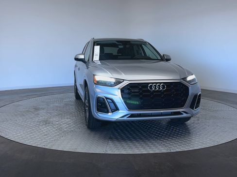 Used 2025 Audi Q5 2.0T Premium AWD/4WD image 3