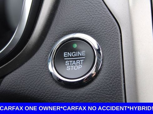 Used 2019 Ford Fusion SE image 30