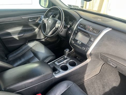 Used 2014 Nissan Altima 3.5 SL w/ Technology Package FWD image 14