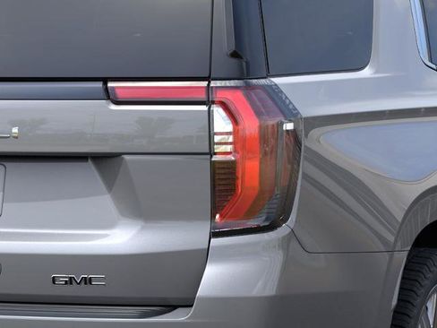 New 2026 GMC Yukon Denali Ultimate AWD/4WD image 11