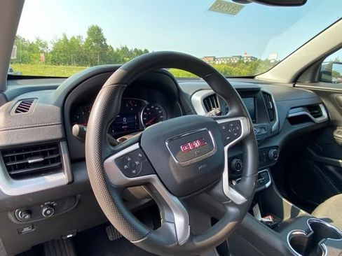 Used 2024 GMC Terrain SLE AWD/4WD image 29
