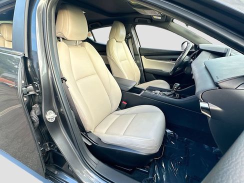 Used 2021 MAZDA MAZDA3 s image 27