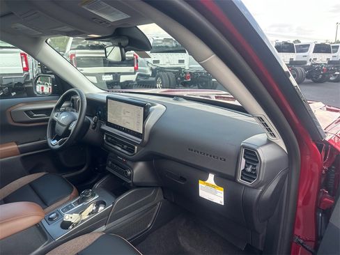 New 2025 Ford Bronco Sport Outer Banks w/ Outer Banks Tech Package+ image 12