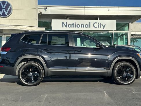New 2026 Volkswagen Atlas SE image 4
