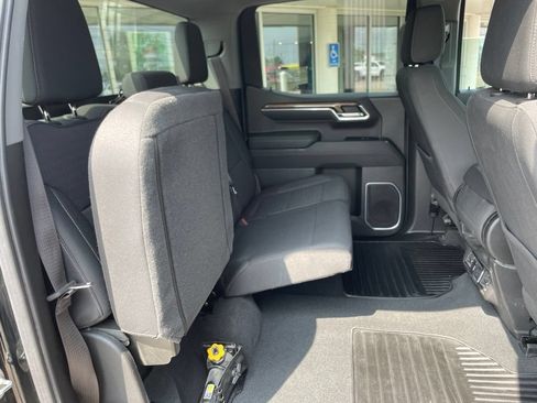 Used 2023 Chevrolet Silverado 1500 LT AWD/4WD image 27