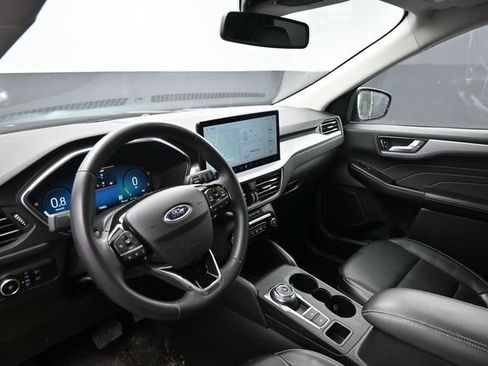 Used 2024 Ford Escape Platinum AWD/4WD image 13