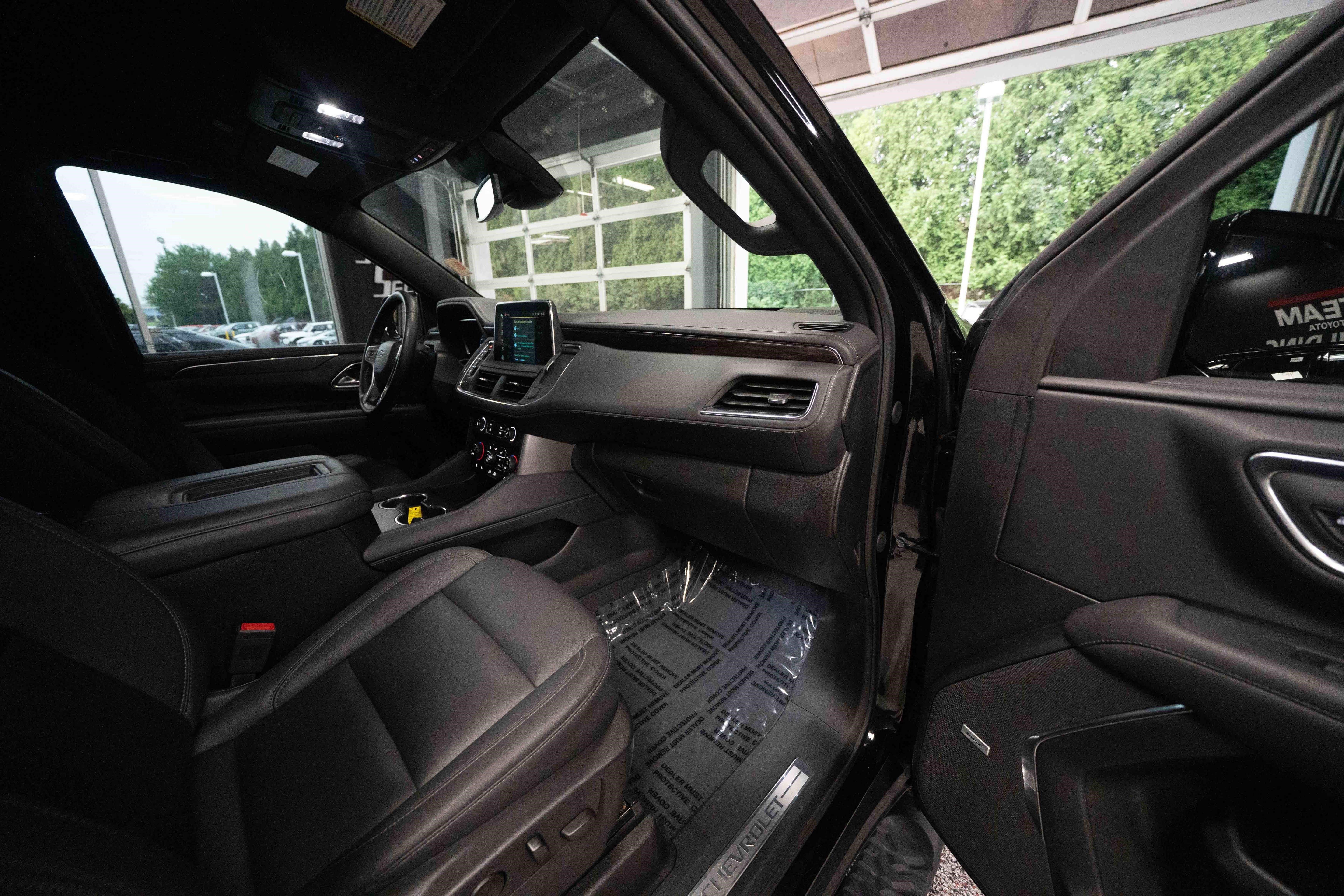 Used 2023 Chevrolet Tahoe Z71 AWD/4WD image 24