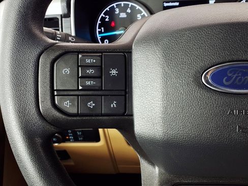 Used 2022 Ford F150 XLT image 7