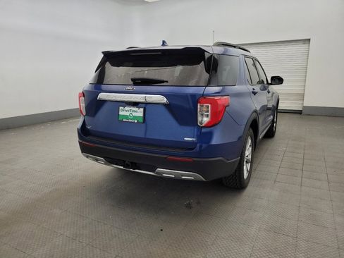 Used 2020 Ford Explorer XLT w/ Equipment Group 202A AWD/4WD image 7
