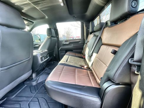 Used 2024 Chevrolet Silverado 2500 High Country w/ Technology Package image 25