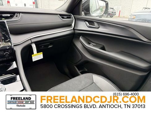 New 2025 Jeep Grand Cherokee Altitude w/ Trailer Tow Package image 17