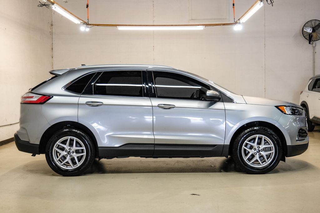 Used 2024 Ford Edge SEL w/ Convenience Package AWD/4WD image 7