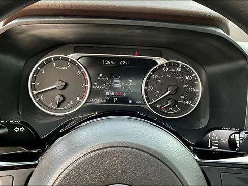 Used 2022 Nissan Rogue SV image 15