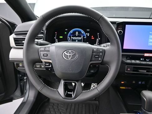 New 2026 Toyota Camry SE w/ Multimedia Upgrade Package image 5