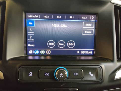 Used 2020 GMC Terrain SLE image 25