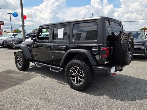 Used 2024 Jeep Wrangler Unlimited Rubicon w/ Technology Group AWD/4WD image 9