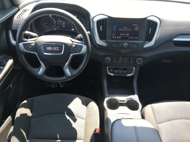Used 2024 GMC Terrain SLE AWD/4WD image 16