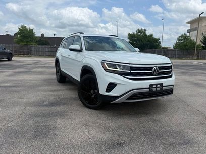 Used 2022 Volkswagen Atlas SE w/ Panoramic Sunroof Package
