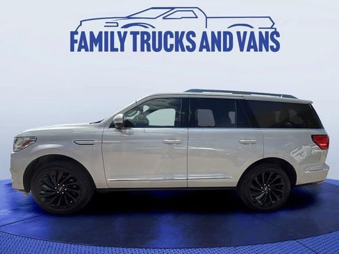 Used 2020 Lincoln Navigator Reserve w/ Equipment Group 208A Reserve AWD/4WD image 2
