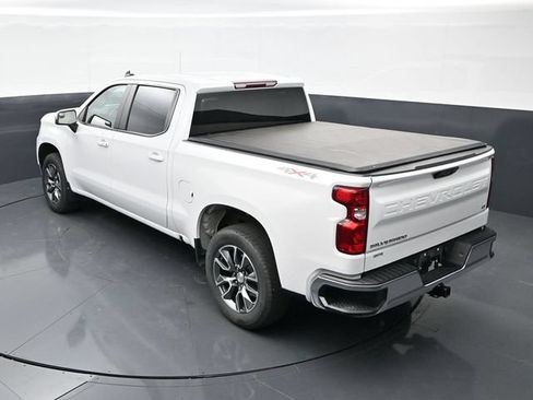 Used 2024 Chevrolet Silverado 1500 LT AWD/4WD image 37