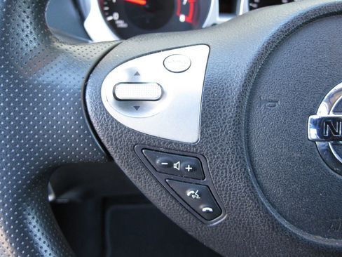 Used 2015 Nissan Juke S image 14