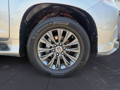 Used 2020 Lexus GX 460 Premium image 32