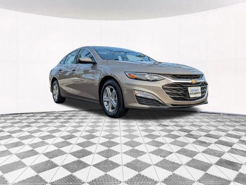 Used 2022 Chevrolet Malibu LT image 14