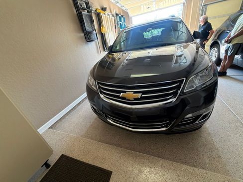 Used 2017 Chevrolet Traverse Premier FWD image 11