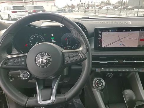 Used 2024 Alfa Romeo Tonale Ti w/ Premium Interior Package image 29
