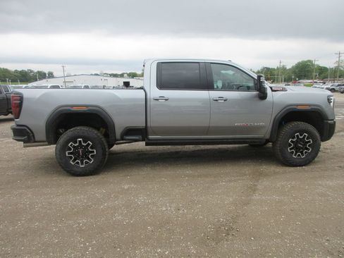 New 2026 GMC Sierra 2500 AT4X AWD/4WD image 3