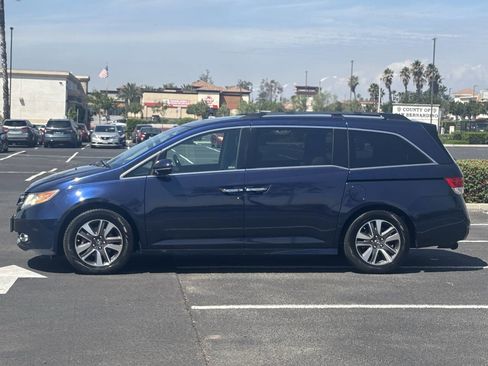 Used 2014 Honda Odyssey Touring Elite image 4