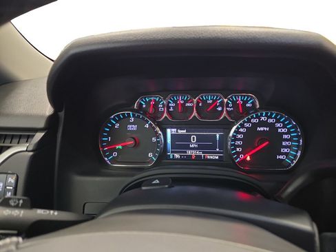 Used 2015 Chevrolet Suburban LT AWD/4WD image 21