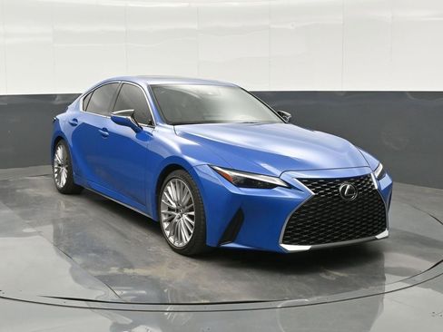 Used 2023 Lexus IS 300 w/ Premium Package RWD image 11