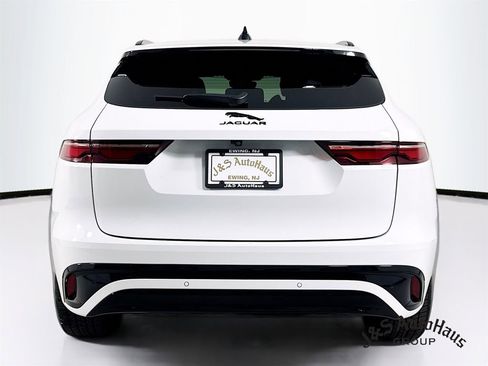 Used 2024 Jaguar F-PACE R-Dynamic S image 6