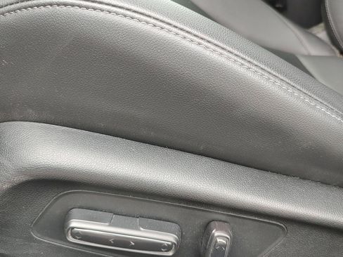 Used 2024 Honda Civic Touring image 3