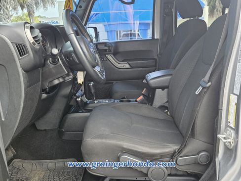 Used 2017 Jeep Wrangler Unlimited Sport w/ Quick Order Package 24S image 10