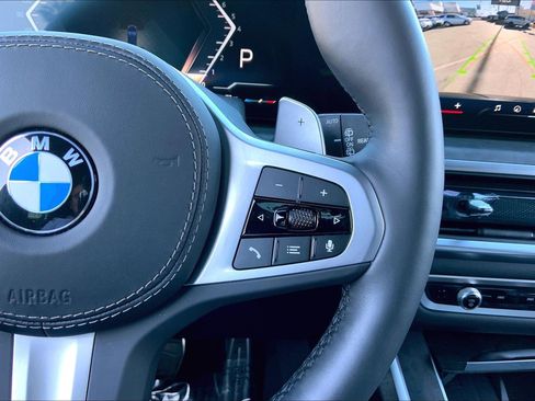 Used 2026 BMW X7 xDrive40i w/ M Sport Package image 23