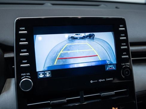 Certified 2021 Toyota Avalon XLE FWD image 25