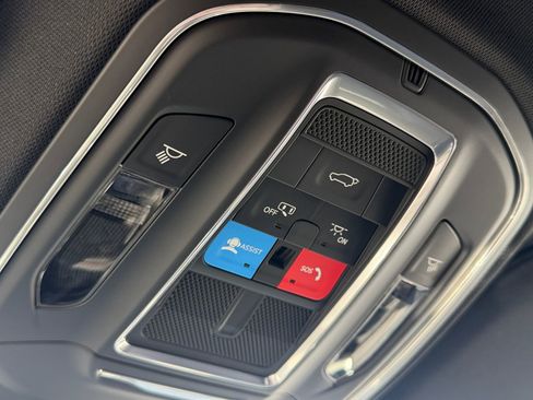 New 2026 Jeep Cherokee Limited image 33