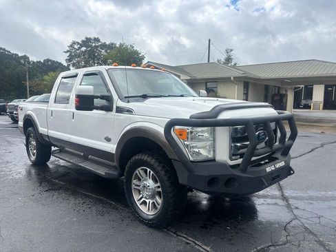 Used 2015 Ford F250 King Ranch w/ FX4 Off-Road Package image 3