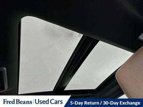 Used 2021 Nissan Titan Platinum Reserve w/ Moonroof Package image 25