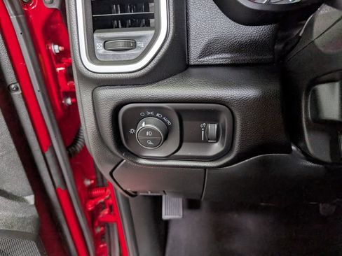 Used 2026 RAM 2500 Big Horn AWD/4WD image 19