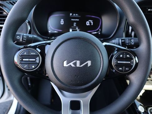 New 2025 Kia Soul S image 23