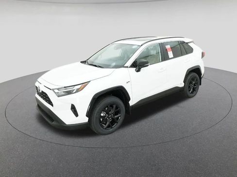 New 2025 Toyota RAV4 XLE image 1
