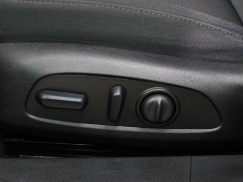 Used 2023 Chevrolet Malibu LT FWD image 34