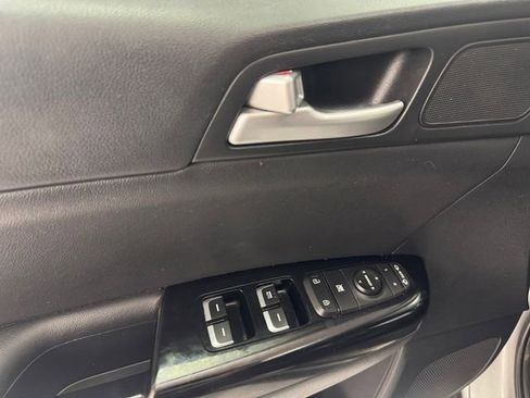 Used 2022 Kia Sportage Nightfall Edition w/ Nightfall Fwd Premium Package image 12