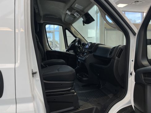 Used 2023 RAM ProMaster 2500 image 33