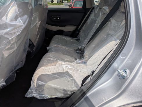 New 2026 Honda HR-V LX image 28