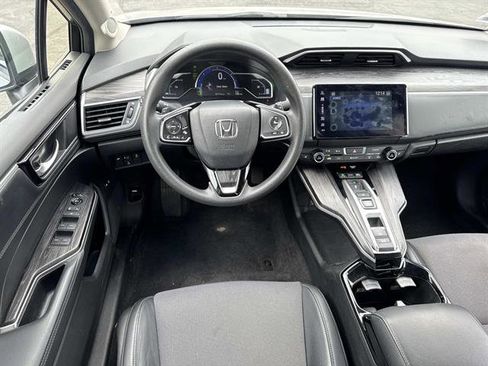 Used 2018 Honda Clarity Plug-In Hybrid image 9